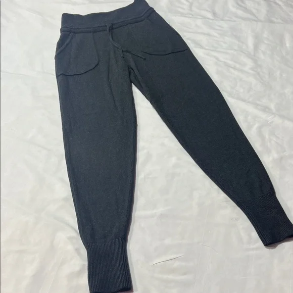 Lululemon Knit Joggers Charcoal Gray Drawstring Ribbed Cuffs - Picture 1 of 10
